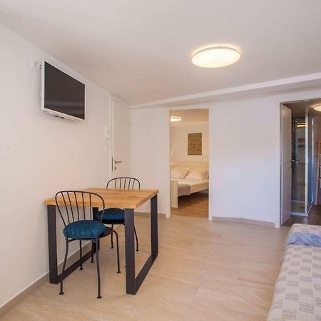 Apartmani Kraj Mora Cres Εξωτερικό φωτογραφία