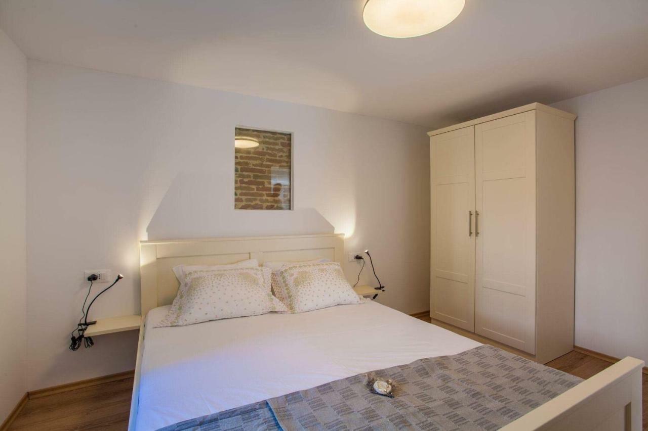 Apartmani Kraj Mora Cres Εξωτερικό φωτογραφία