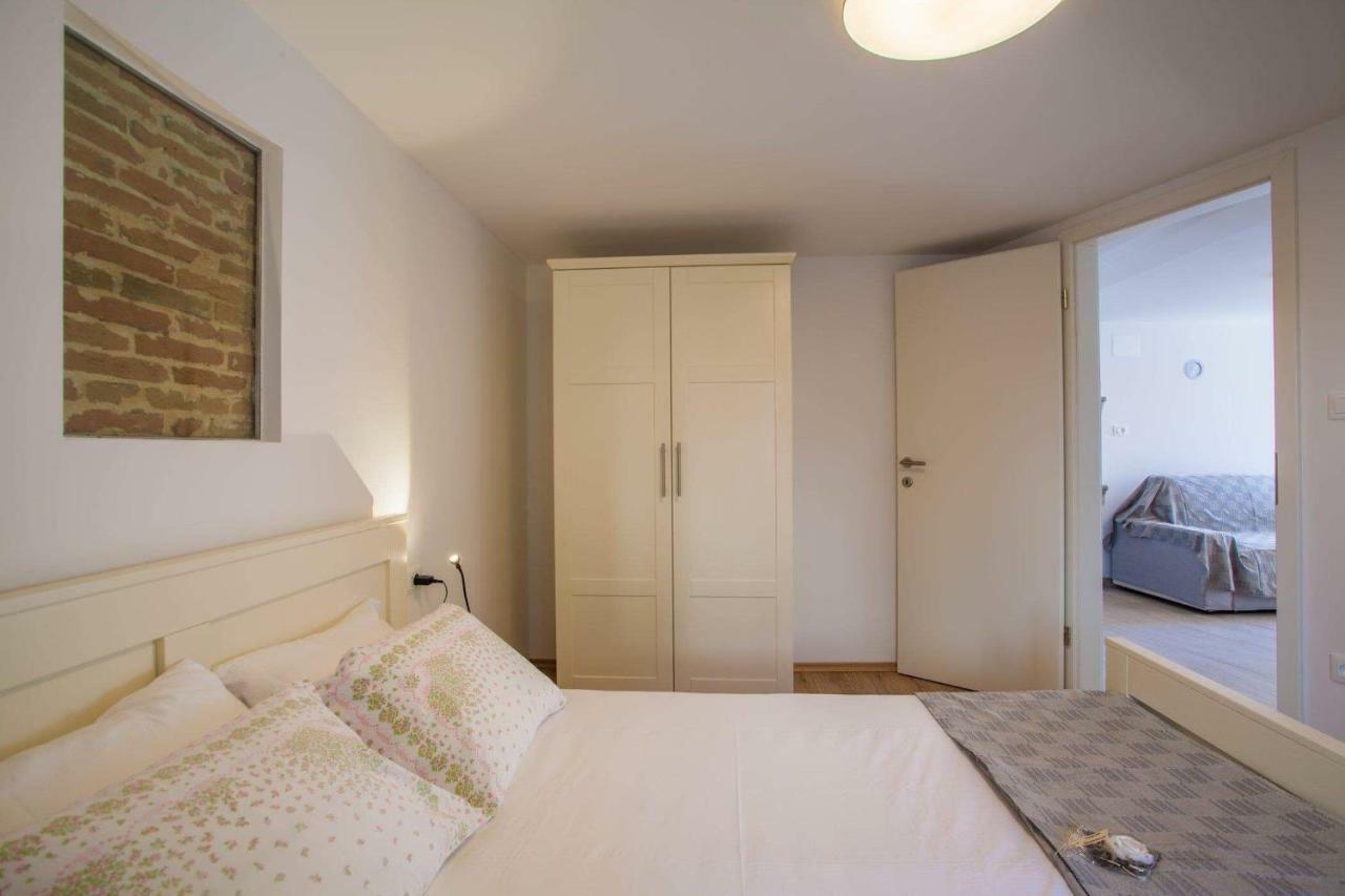 Apartmani Kraj Mora Cres Εξωτερικό φωτογραφία