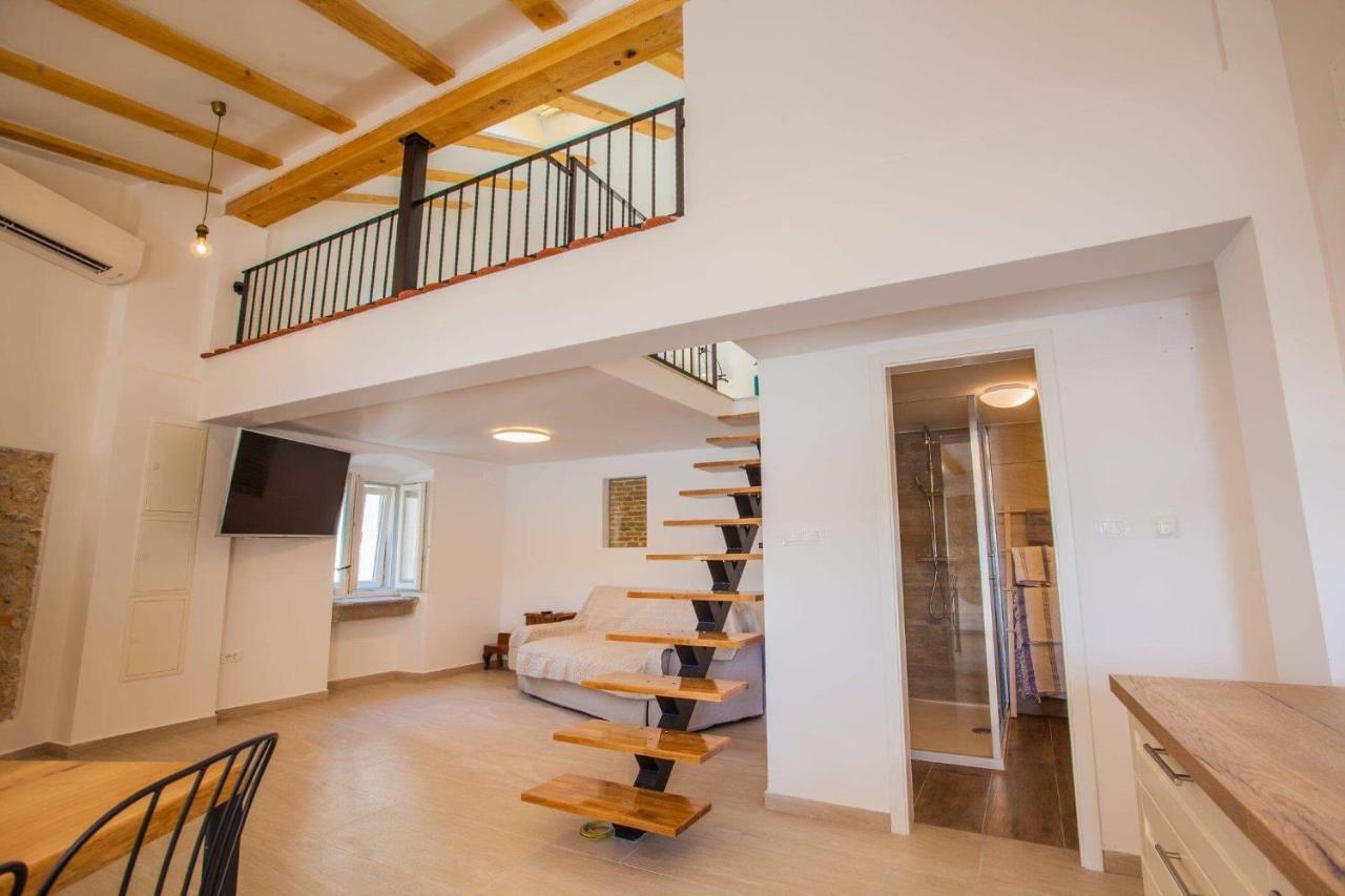 Apartmani Kraj Mora Cres Εξωτερικό φωτογραφία