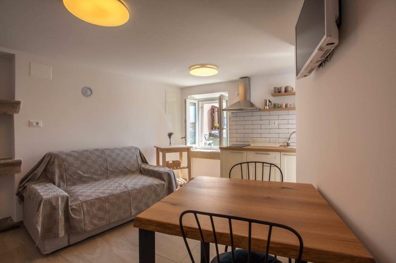 Apartmani Kraj Mora Cres Εξωτερικό φωτογραφία