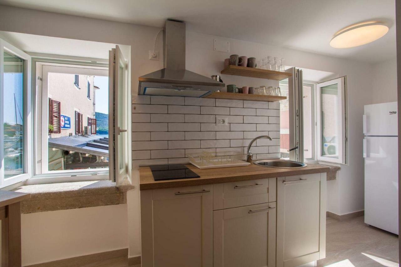 Apartmani Kraj Mora Cres Εξωτερικό φωτογραφία