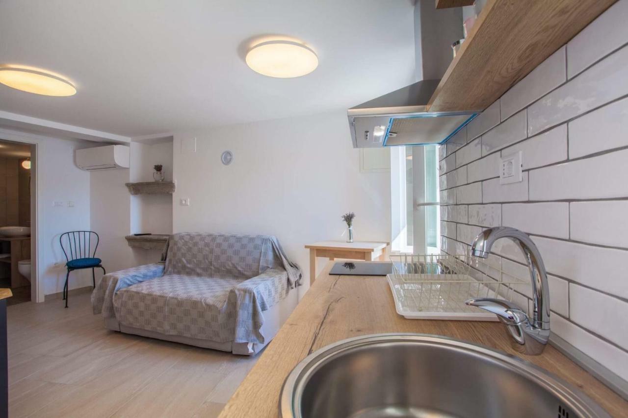 Apartmani Kraj Mora Cres Εξωτερικό φωτογραφία
